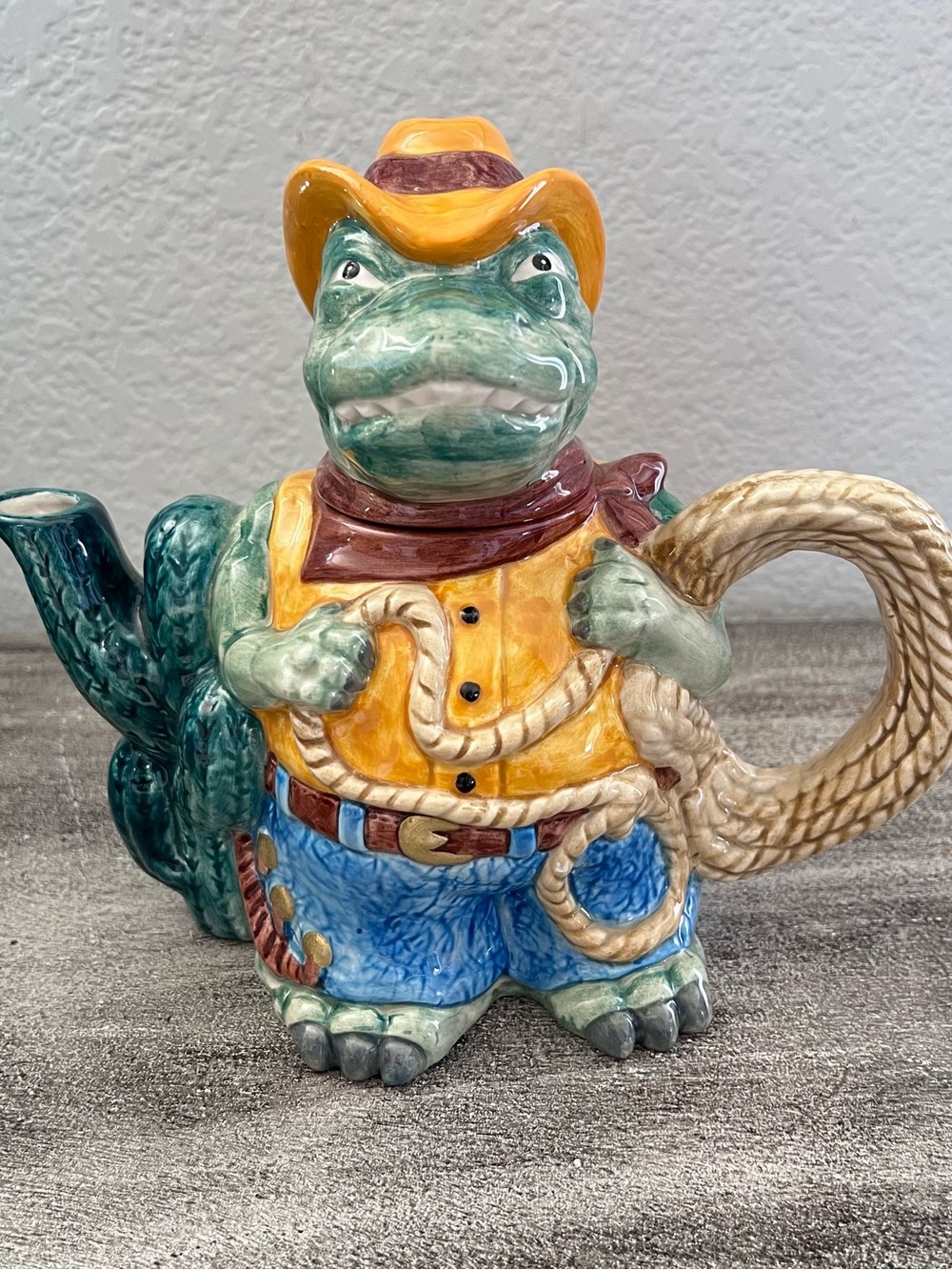 Fritz & Floyd Omnibus Ceramic Cowboy
Alligator teapot